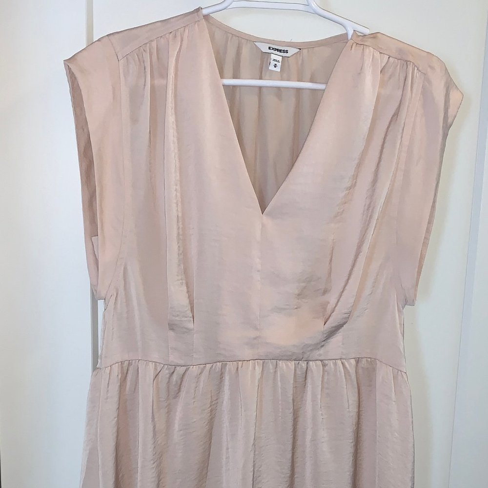 Express High/Low Sleeveless Top, Cream, Medium